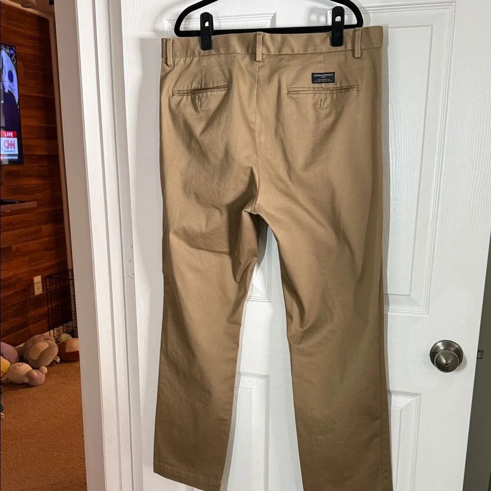 Banana Republic classic straight